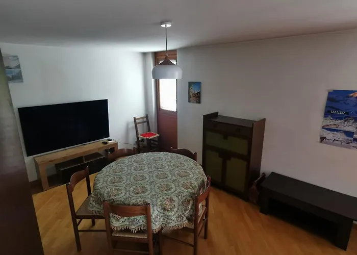 Homey In The Heart Of Cervinia Апартаменти